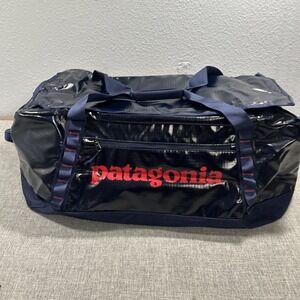NEW Patagonia Black Hole Duffel 70L Classic Navy W Straps Gloss Discontinued